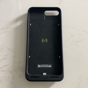 COPY - Mophie iPhone 7 Plus charging case great condition